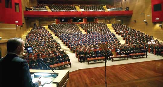 Harp Akademileri dönem açılış töreninde konuşan Erdoğan, “aldatıldım özür dilerim” dedi.