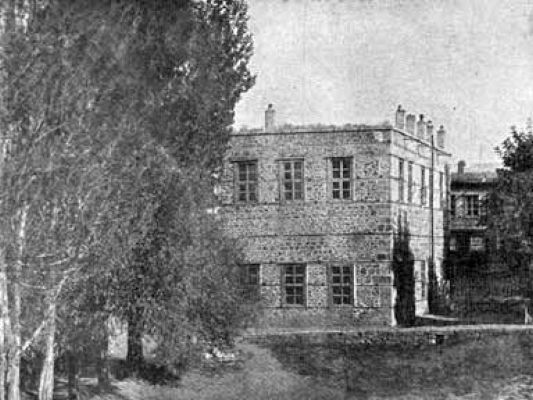 Sanasaryan Ermeni okulu Erzurum