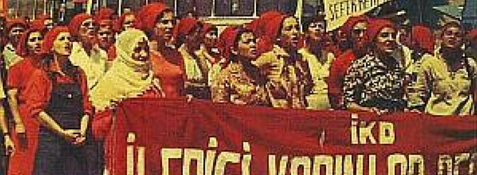 İlerici Kadınlar Derneği'nin yürüyüşünden